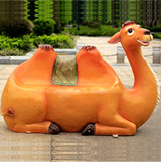 Cute fiberglass Van camel bench staute